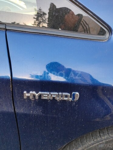 Toyota Prius-7