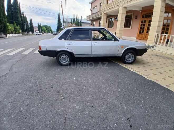 LADA (VAZ) 21099-10