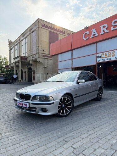 BMW 523-2