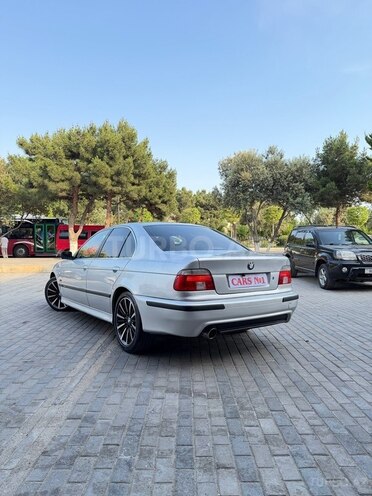 BMW 523-4
