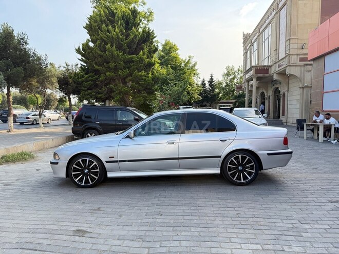 BMW 523-7