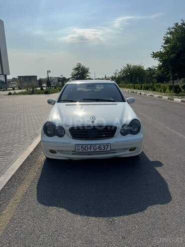 Mercedes C 220-1