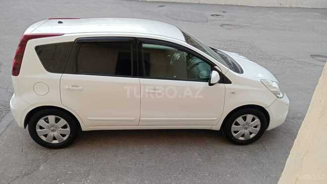 Nissan Note-7