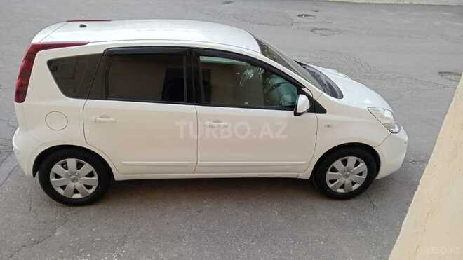Nissan Note-8