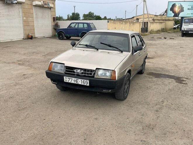 LADA (VAZ) 21099-1