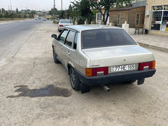 LADA (VAZ) 21099-4