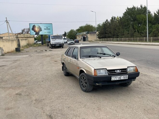LADA (VAZ) 21099-11