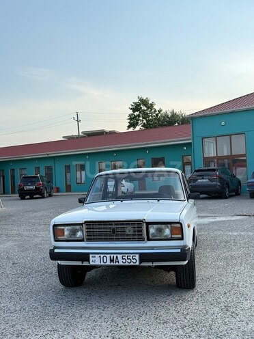 LADA (VAZ) 2107-1