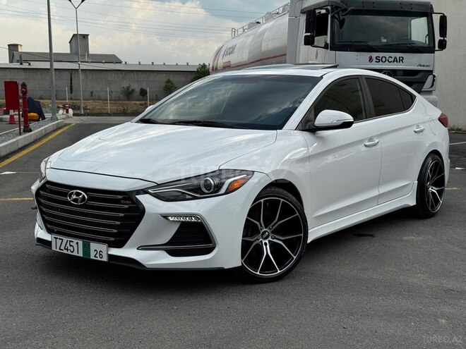 Hyundai Elantra-9