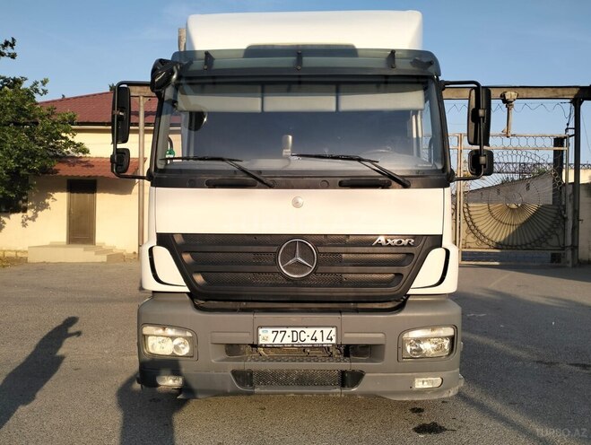 Mercedes Axor 1833-1