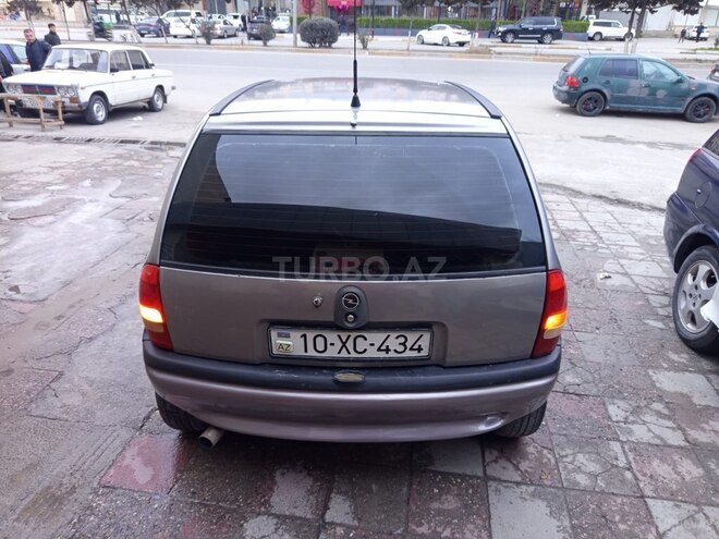 Opel Vita-4