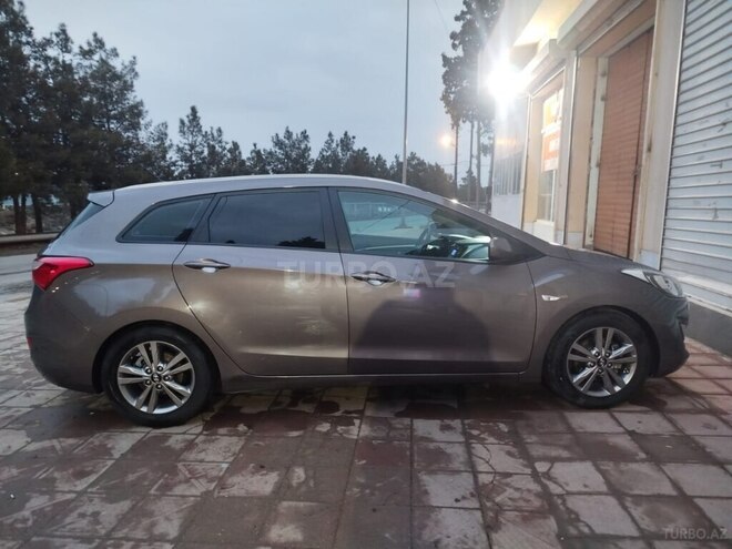 Hyundai i30-10