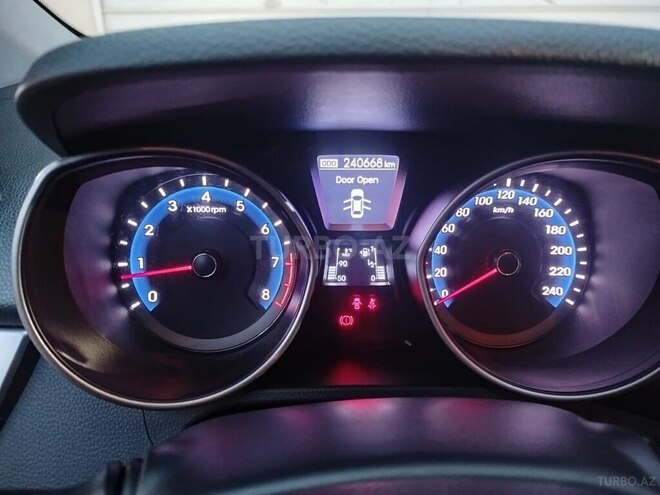 Hyundai i30-15