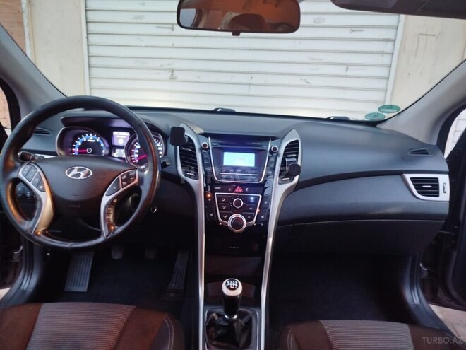 Hyundai i30-16