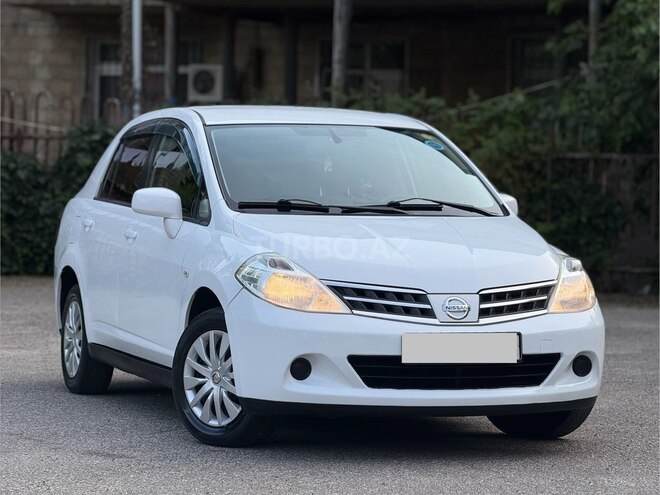 Nissan Tiida-3