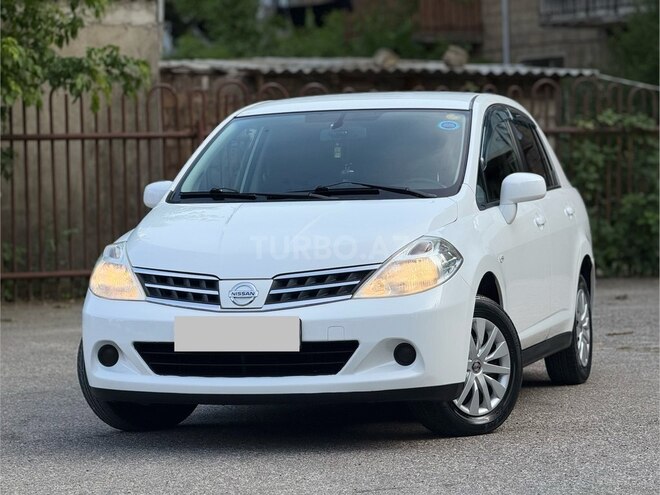 Nissan Tiida-2