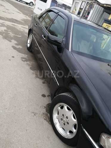 Mercedes C 220-11