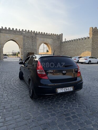 Hyundai i30-8