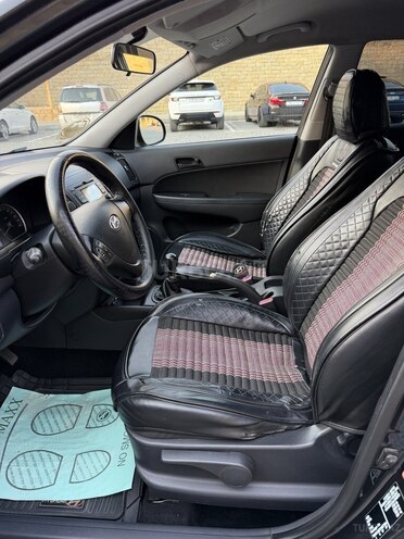Hyundai i30-13