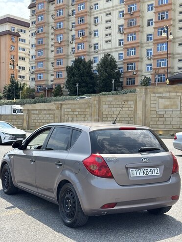 Kia Ceed-3