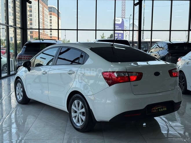 Kia Rio-11