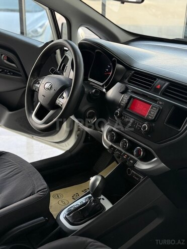Kia Rio-15