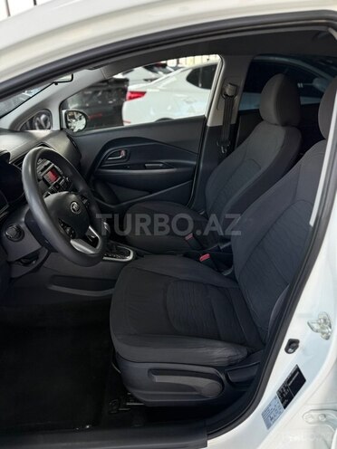 Kia Rio-13