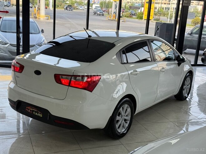 Kia Rio-12