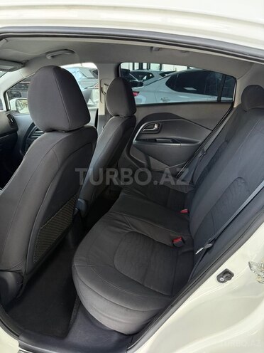 Kia Rio-14