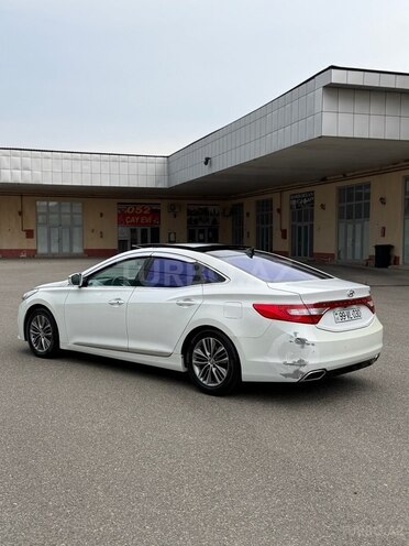 Hyundai Grandeur-10