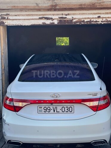 Hyundai Grandeur-7