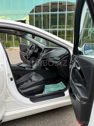 Hyundai Grandeur-17