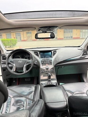 Hyundai Grandeur-15
