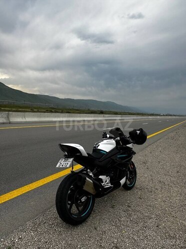 CFMOTO 450 SR-4