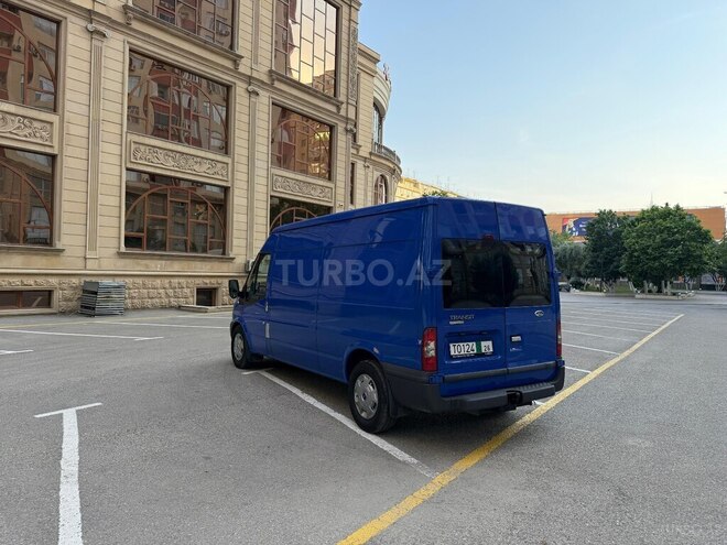 Ford Transit-5