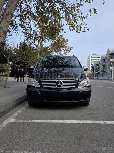 Mercedes Viano-1