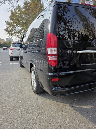 Mercedes Viano-6