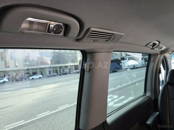 Mercedes Viano-11