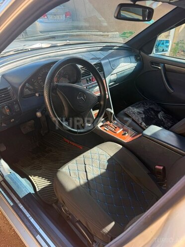 Mercedes C 240-7