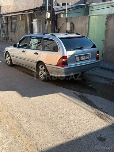 Mercedes C 240-12