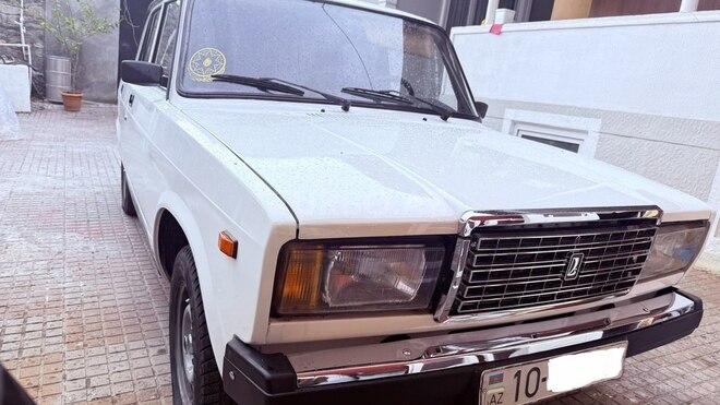LADA (VAZ) 2107-6
