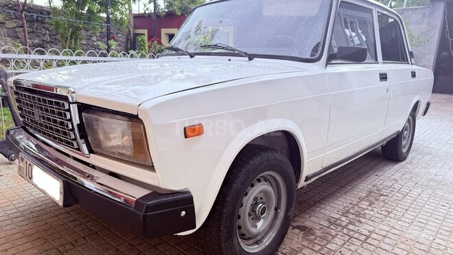 LADA (VAZ) 2107-5
