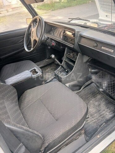 LADA (VAZ) 2107-10