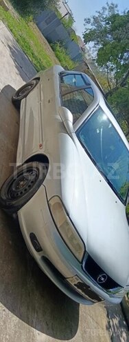 Opel Vectra-6