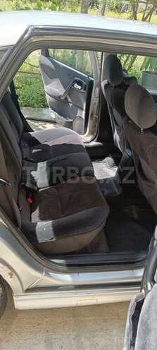 Opel Vectra-12