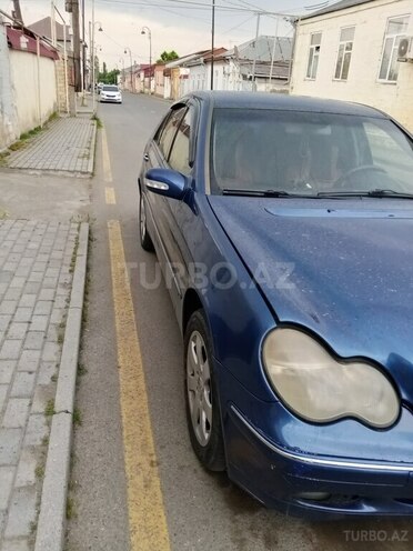 Mercedes C 200-2