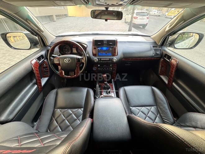 Toyota Land Cruiser Prado-15