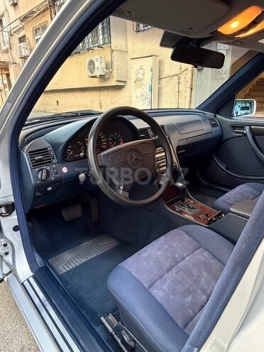 Mercedes C 200-5