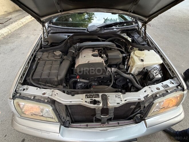 Mercedes C 200-12