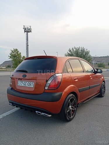 Kia Rio-12